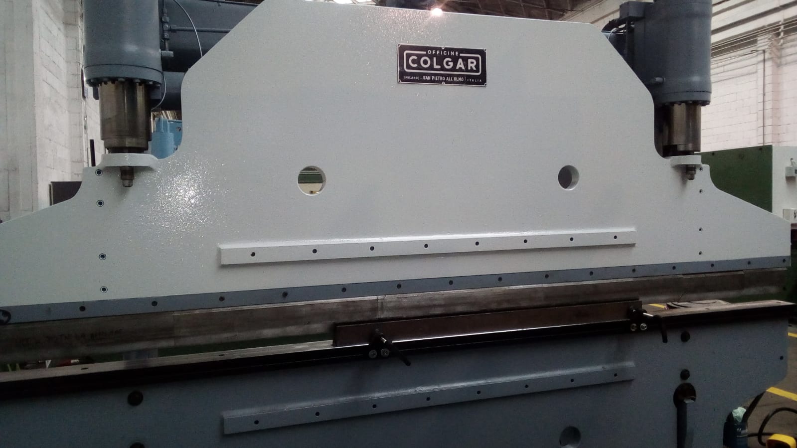 COLGAR 4000X100 TON. 